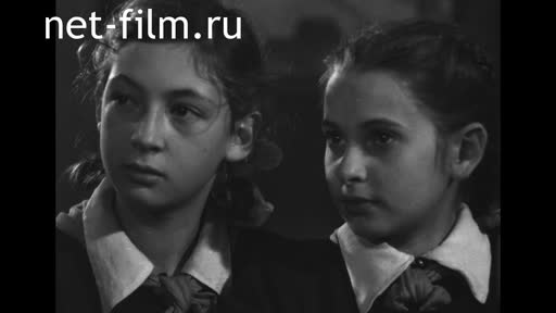 Кинохроника Фрагменты к/ж "Пионерия" № 9. (1947)