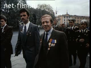 Newsreel Around the USSR №190-1983 Youth of the country of the Soviets. (1982)