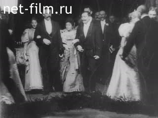 Footage Ball press workers. (1910-1919)
