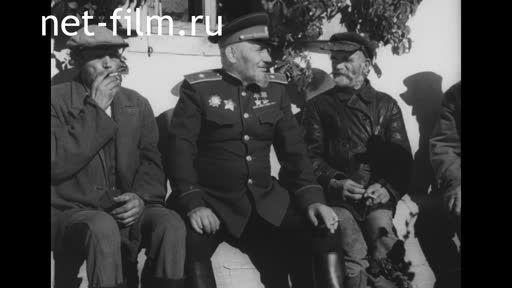 Footage Sa Kovpak at home in the village of Kotelva in Poltava region of Ukraine. (1945)