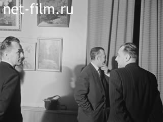 Footage Exhibition of paintings by the artist Maximov. 50 years of S. Hakim. (1970)