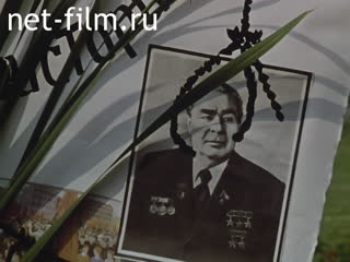 Footage Picketers at the Rossiya Hotel during the 28th Congress of the CPSU. (1990)