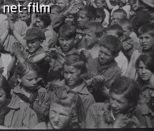 Footage Delegates of the 13th Congress of the RCP(b) on Red Square. (1924)