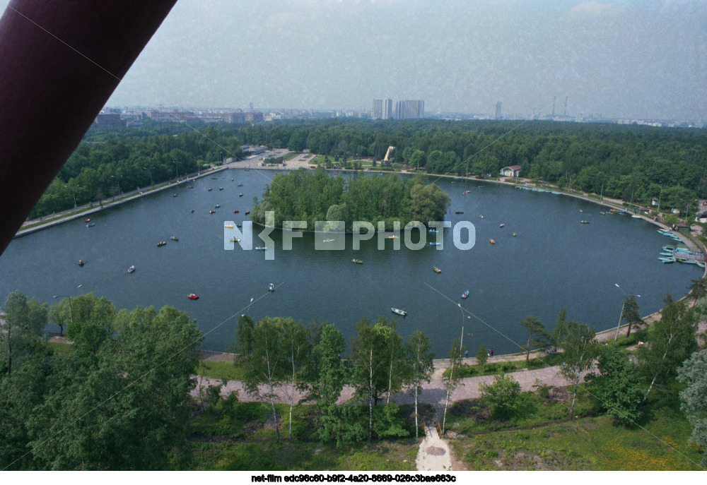 Измайловский парк культуры и отдыха в Москве