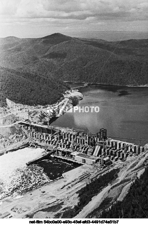 Строительство Зейской ГЭС в Амурской области