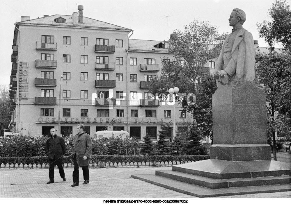 Памятник В.И. Ленину в Ульяновске