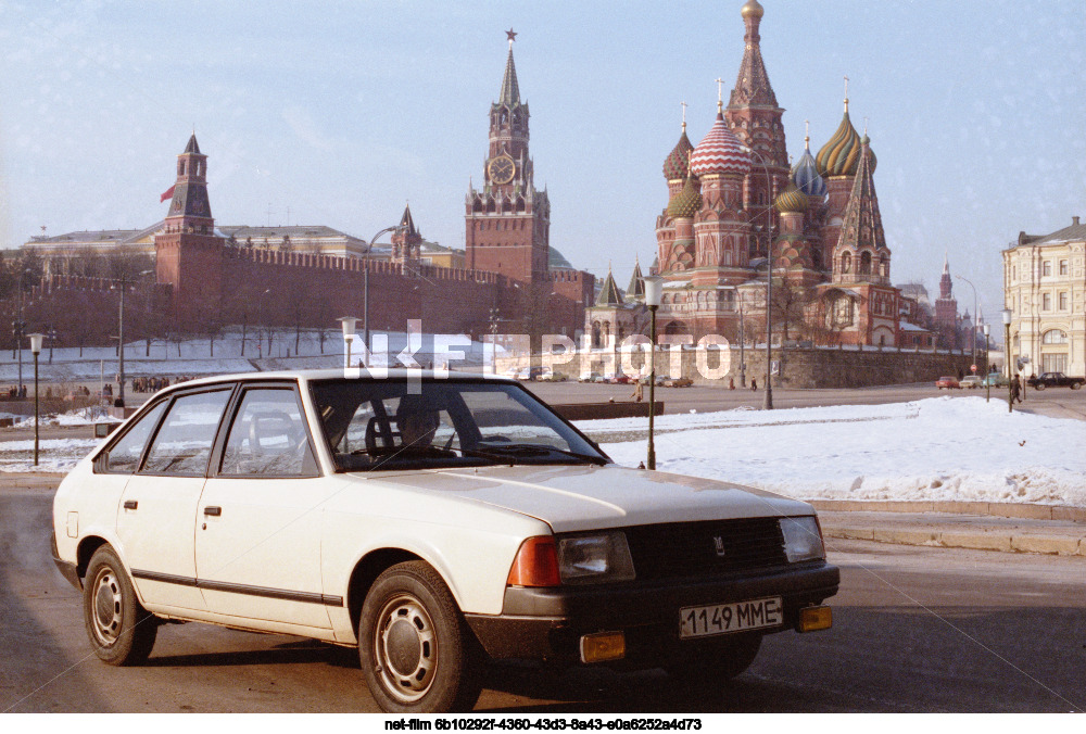 Автомобиль "Москвич-2141" в Москве