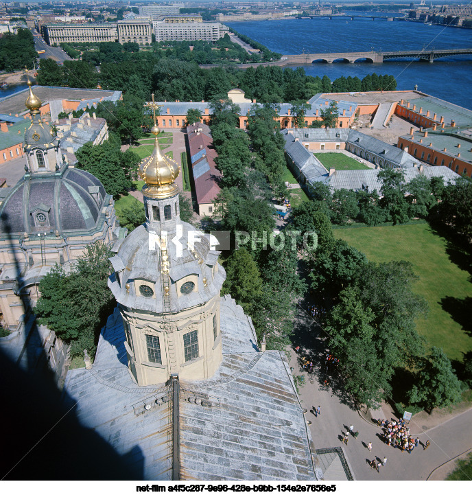 Петропавловская крепость в Ленинграде