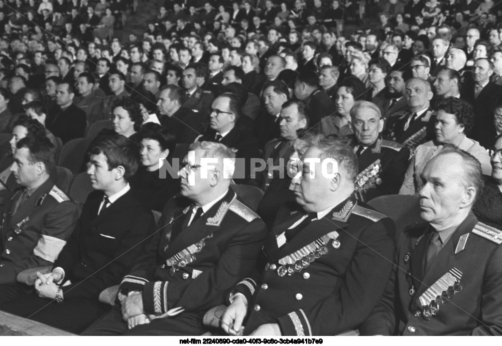 Празднование 47-й годовщины СА и ВМФ СССР в Москве