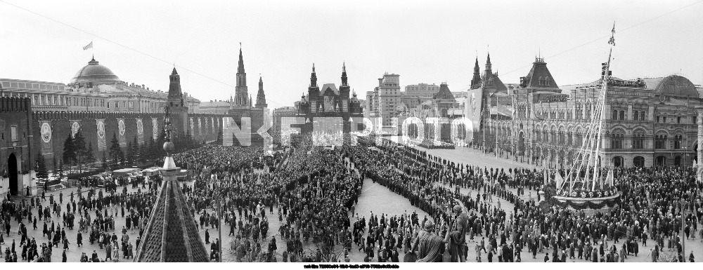 Митинг в честь полета в космос Ю.А. Гагарина