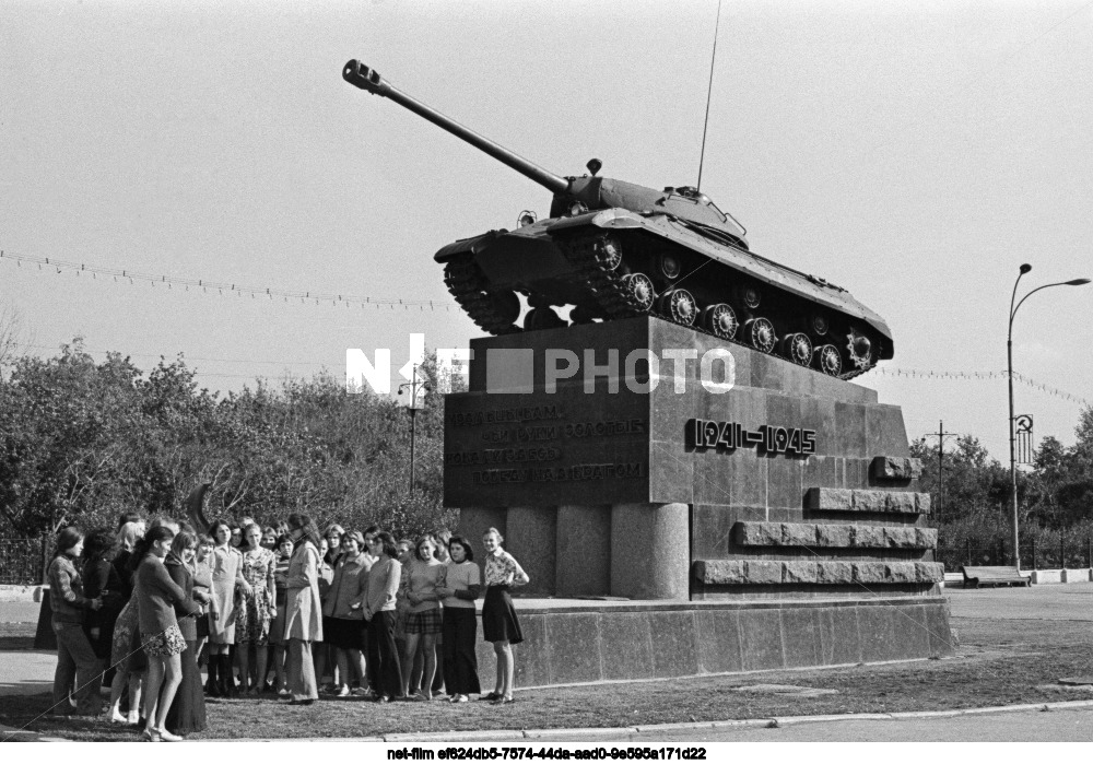 Памятник танку ИС-3 в Челябинске