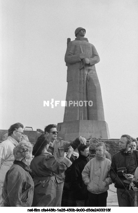 Памятник "Защитникам Советского Заполярья в годы Великой Отечественной войны" в Мурманске