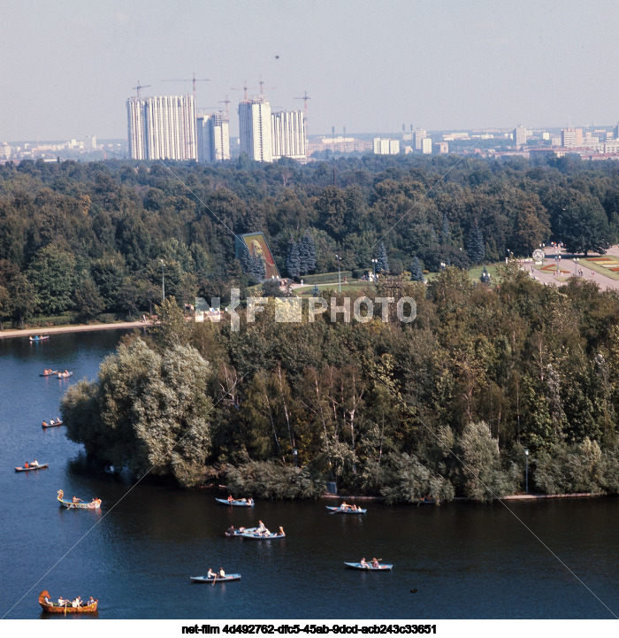 Измайловский парк культуры и отдыха в Москве