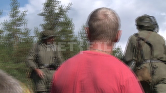 
"А зори здесь тихие..." - съемки фильма в Карелии, съемочная группа на площадке, репетиция сцены