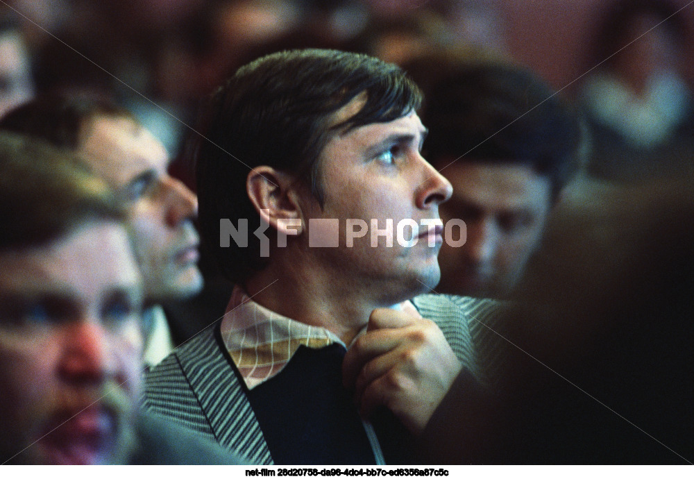 Организационная сессия городского Совета народных депутатов в Торжке