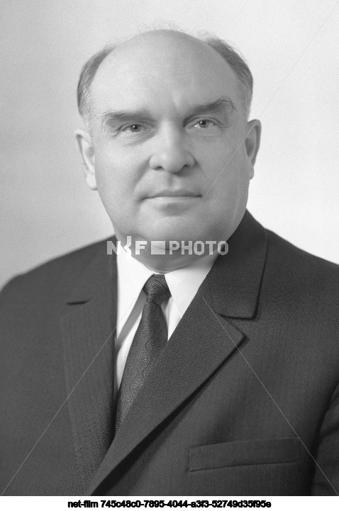 Министр легкой промышленности СССР Н.Н. Тарасов