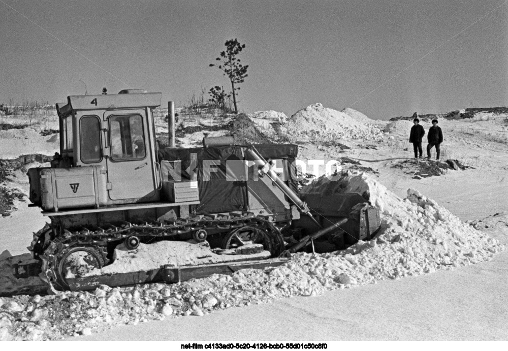 Testing of the T-200 tractor in the Chelyabinsk region