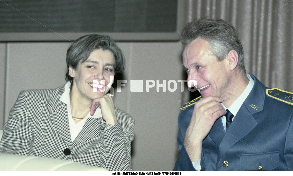 Press conference of the crew of the Soyuz TM-29 spacecraft in Star City