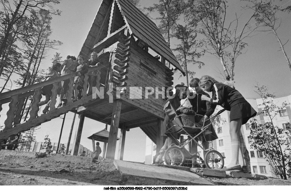 Residents of Severobaikalsk