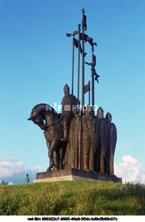 Монумент "Ледовое побоище" в Псковской области