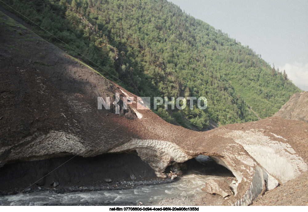 Avalanche in the state farm "Gindibsky" of the Dagestan ASSR