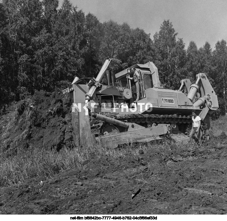 Testing of the T-800 tractor in the Chelyabinsk region