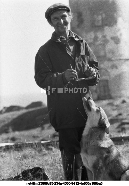 Tersko-Orlovsky lighthouse in the Murmansk region