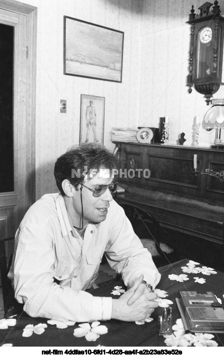 Артист эстрады Е. Шифрин