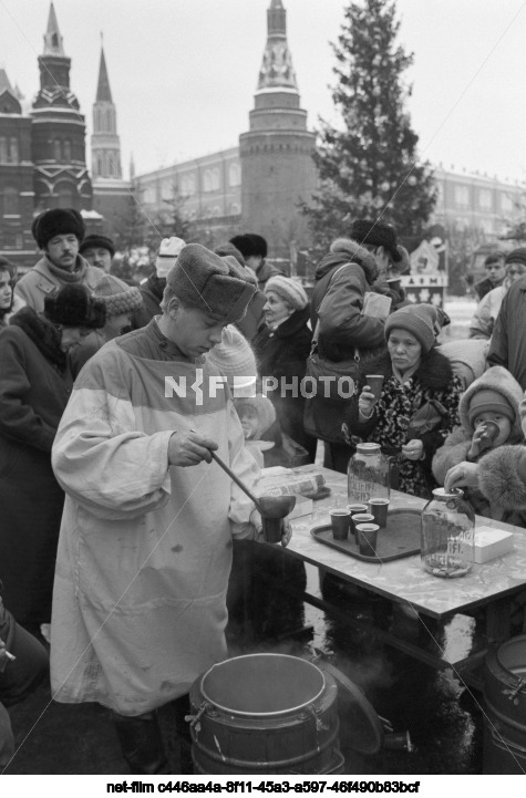 Благотворительная концертно-игровая программа "Сюрпризы старого Манежа" в Москве