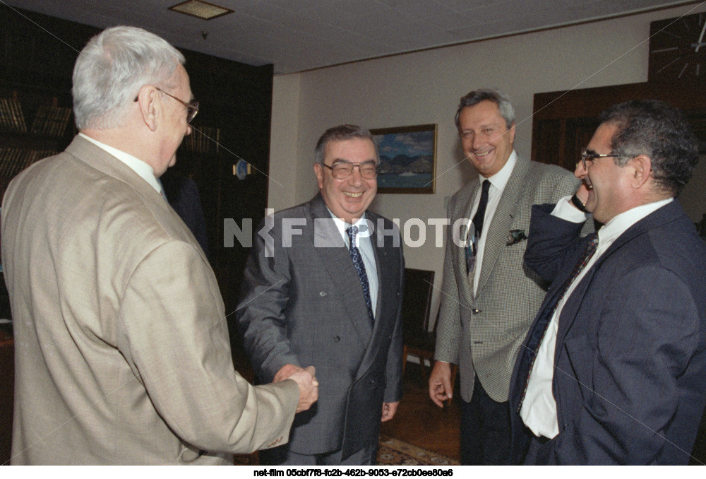 Meeting of E.M. Primakov with heads of Russian media in Moscow