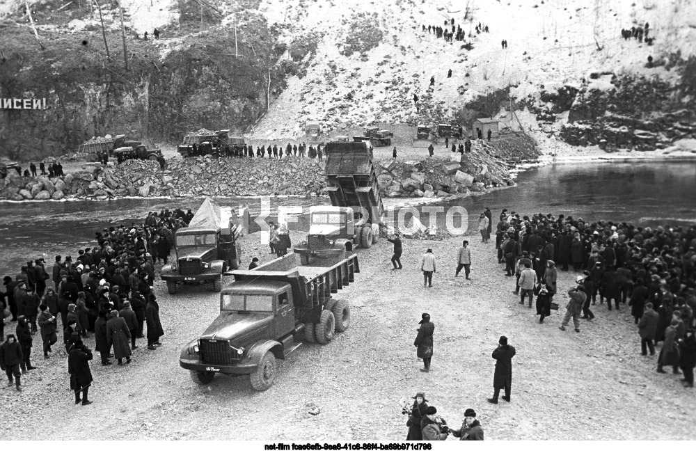 Construction of the Krasnoyarsk hydroelectric power station