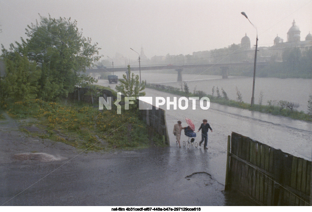 Дождь в Торжке