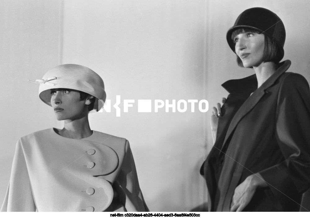 Модный показ П. Кардена в Москве