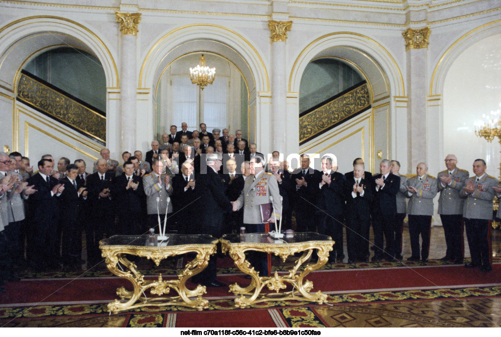 Награждение Л.И. Брежнева в Кремле