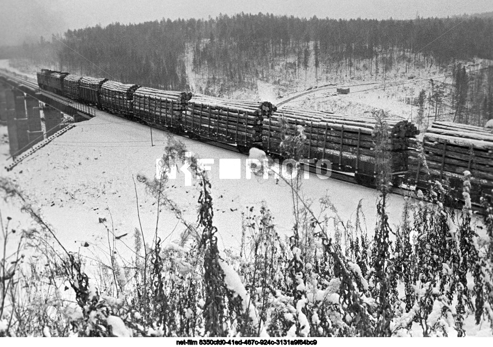 Железная дорога Хребтовая - Усть-Илимская в Иркутской области