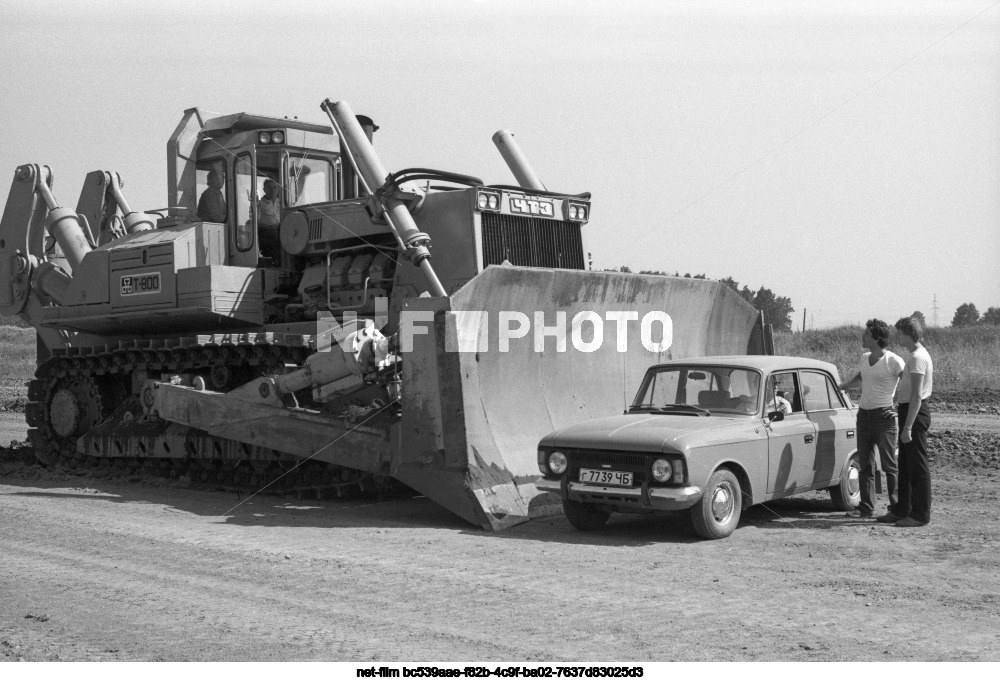 Testing of the T-800 tractor in the Chelyabinsk region