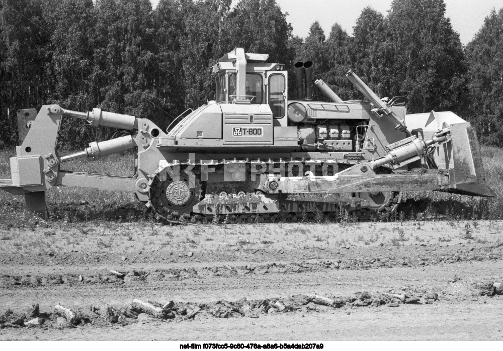 Testing of the T-800 tractor in the Chelyabinsk region