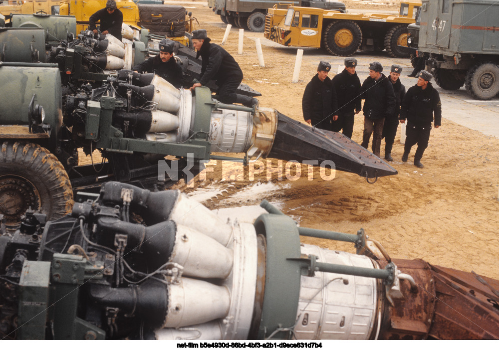 Preparations for the landing of the Buran orbital ship at Baikonur