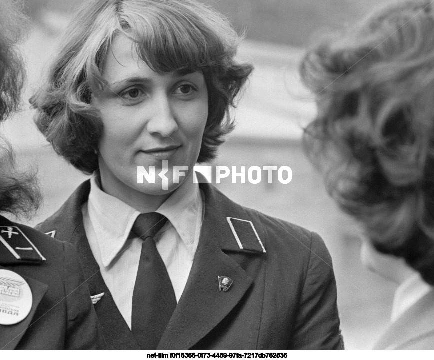 Проводница поезда Хани-Тында В. Расщепкина