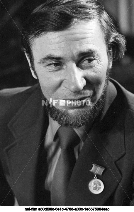 Foreman of track fitters I.N. Varshavsky