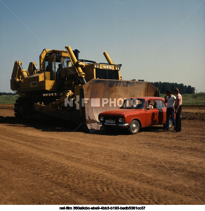 Testing of the T-800 tractor in the Chelyabinsk region