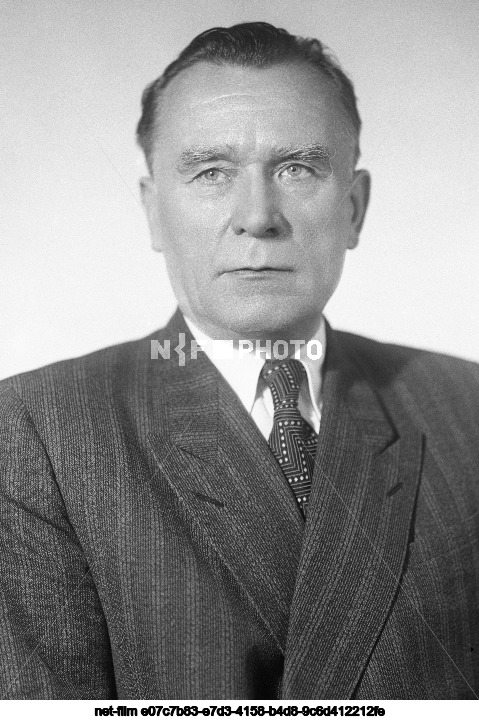 Министр строительного и дорожного машиностроения СССР Е.С. Новоселов