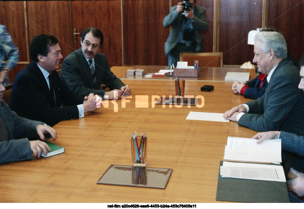 Visit of E. Bronfman Sr. to Russia