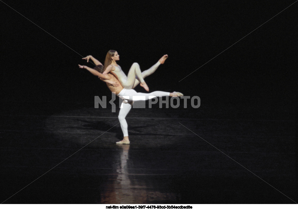 Шоу "Болеро для Джанни" в Москве