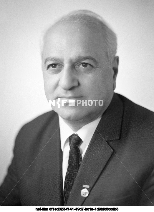 Первый заместитель министра среднего машиностроения СССР А.М. Петросьянц