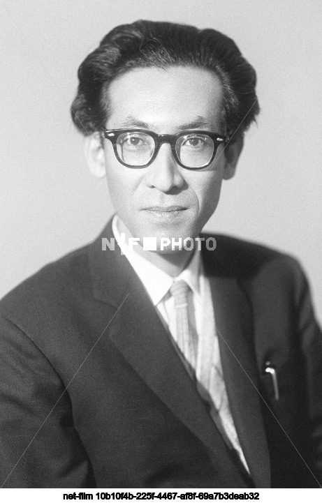 Писатель Е. Хотта