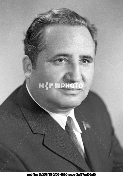 Первый секретарь