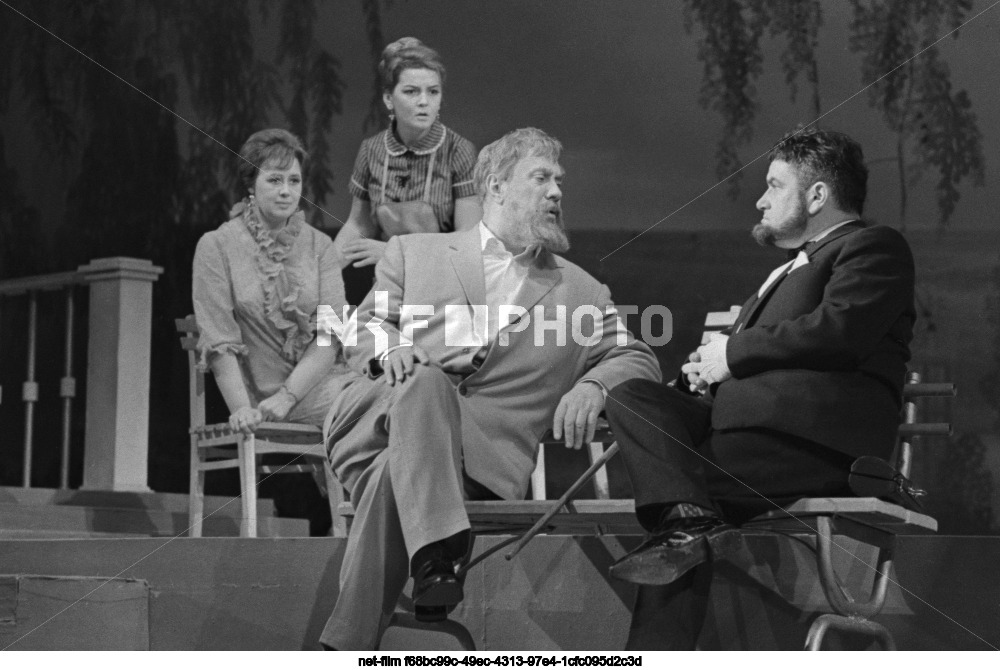 Спектакль "Мои друзья" в Малом театре