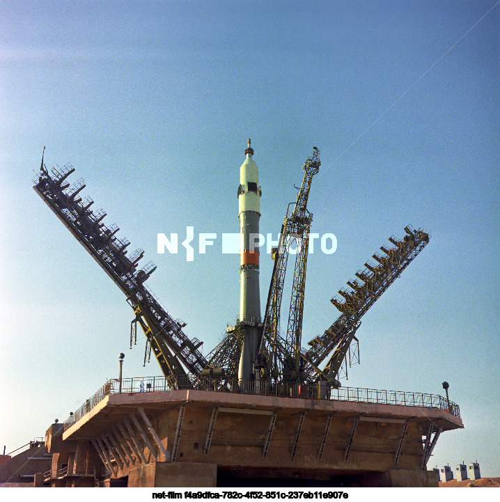 Launch of the Soyuz-9 spacecraft at Baikonur