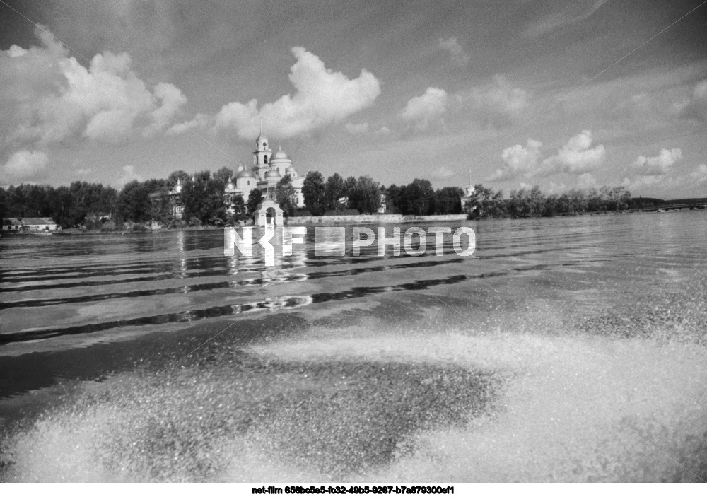Нило-Столобенская пустынь в Калининской области